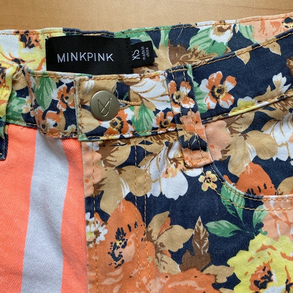 MINKPINK Australian Shorts Floral + Stripes XS - Picture 5 of 7